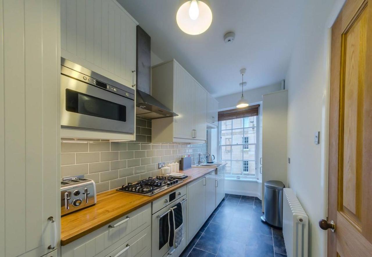 Joivy Stylish Apt In Trendy New Town Location Edinburgh Exterior foto